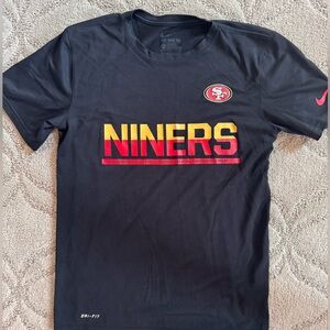Men’s Size Small T-shirt 49ers